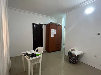 Lovely Spacious Single Room WT Shared Kitchen Close to Road — Lekki, Lagos