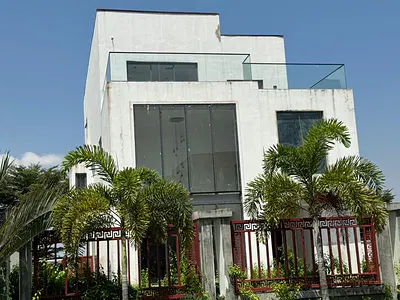 Spacious 5 Bedroom Detached Duplex — Pinnock Beach Estate, Osapa, Lekki, Lagos