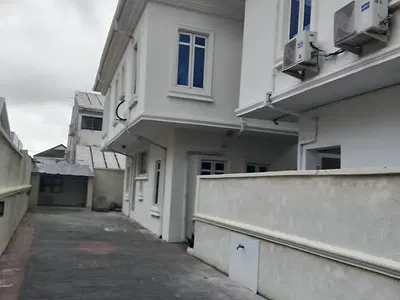 Luxury 4 Bedroom Detached Duplex with BQ — Lekki, Lagos