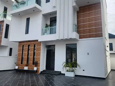 5 Bedroom Luxury Detached Duplex — Lekki, Lagos