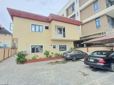 3 Bedroom Upstairs Flat — Lekki, Lagos
