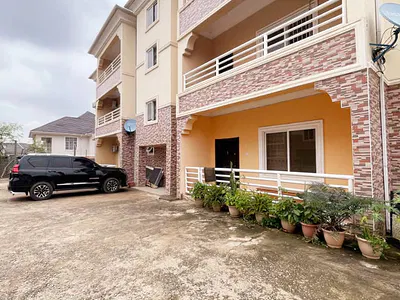 Luxury Serviced 2 Bedroom Flat in an Estate — Katampe, Abuja