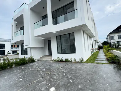 Stunning 5-Bedroom Semi-Detached Duplex with Swimming Pool — Lekki, Lagos