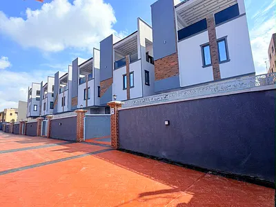 5 Bedroom Detached Duplex — Opebi, Ikeja, Lagos