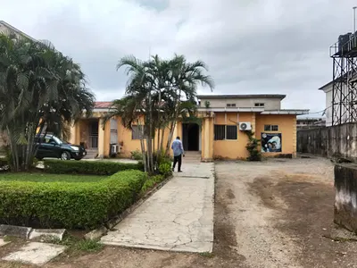 Bungalow on Large Compound — Ikeja GRA, Ikeja, Lagos