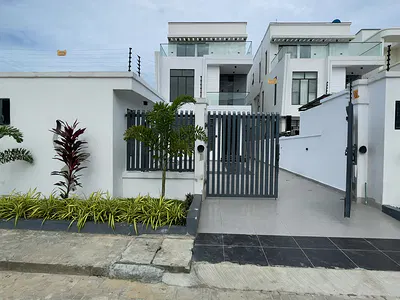 5 Bedroom Detached Duplex with Swimming Pool — Lekki Phase 1, Lekki, Lagos