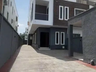 Water View 5-Bedroom Semi -Detached House with 2 Rooms BQ Video Avil — Shoreline, Ikoyi, Lagos