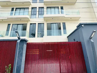 Exquisite 2 Bedroom Apartment with Elevator — Lekki, Lagos
