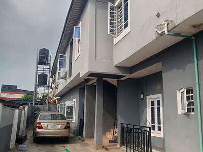 2 Bedrooms Flat with All Room En Suite — UNILAG Estate, Magodo Phase 1, Magodo, Lagos