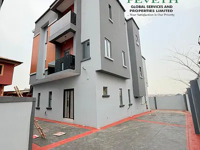 4 Bedroom Detached Duplex with BQ — Magodo, Lagos
