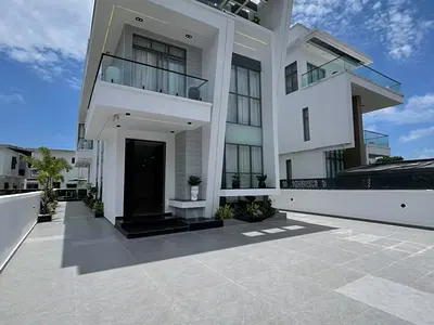Exclusive 5 Bedroom Detached Duplex with Pool, Cinema, Gym, Rooftop — Exclusive 5 Bedroom Detached Duplex with Pool, Cinema, Gym, Rooftop, Osapa, Lekki, Lagos