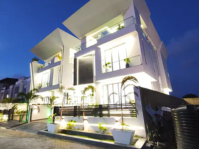 Exquisite Luxurious 5 Bedroom Contemporary Duplex Plus BQ — Lekki, Lagos