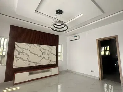Well Built Semi-Furnished 5-Bedroom Detached Duplex + BQ — Jericho, Ibadan, Oyo