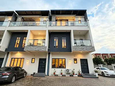 An Exquisite 4-Bedroom Townhouse with a BQ. — Jabi, Abuja