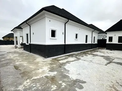 Newly Built 4 Bedroom Bungalow with 2 Self Con BQ — Gwarinpa, Abuja