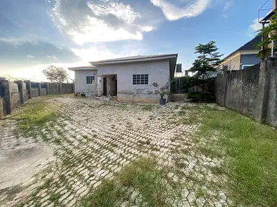 3 Bedrooms Detached Bungalow — N Road, Lokogoma District, Abuja