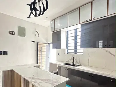5 Bedroom Fully Detached Duplex — Lekki, Lagos