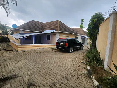 Spacious 4 Bedroom Fully Detached Bungalow, with BQ (Office/Residence) — Maitama Main (Tarred Rd), Maitama District, Abuja