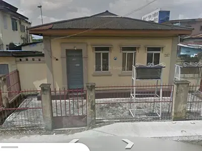 Demolishable 4 Bedroom Detached Bungalow — Yaba, Lagos