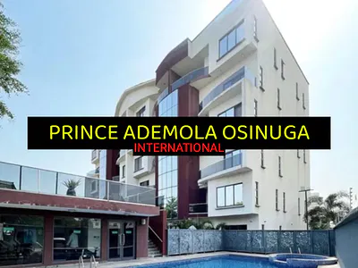 Luxury 4 Bedroom Top Floor Apartment, BQ, Pool, Gym, Elevator, Etc — Ikoyi, Lagos