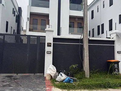 5 Bedroom Semi-Detached Duplex — Ogudu, Lagos