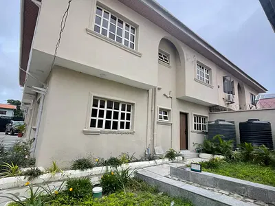 Spacious 3 Bedroom Apartment 2 Units in Compound — Lekki, Lagos