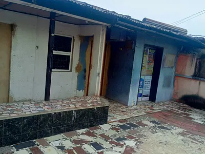 Nicely Located 5 Bedroom Semi Detached Bungalow — Ogunlana, Surulere, Lagos