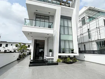 5 Bedroom Detached Duplex — Lekki, Lagos