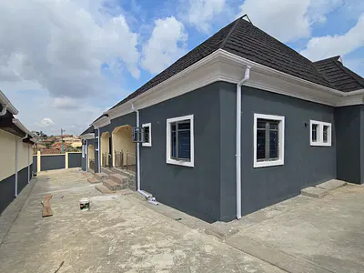 2 Bedroom Block of Flats — Sanyo Area, Off Lagos–ibadan Expressway, Ibadan, Oyo