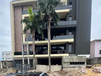 Exquisite 2 Bedroom Apartment with Swimming Pool and Gym — Lekki, Lagos