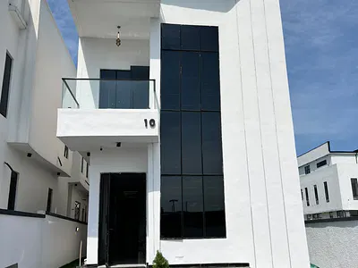 Distress 5 Bedroom Detached Duplex with Pool, BQ — Limited Time Offer, Newly Built 5 Bedroom Home in an Estate, Chevron, Lekki, Lagos