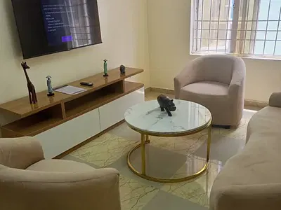 Well Furnished 2 Bedroom Apartment — Ikeja GRA, Ikeja, Lagos