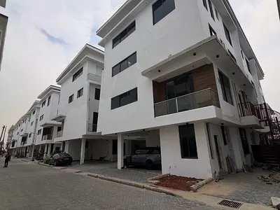 4 Bedroom Terraced Duplex with Pool & Gym — Lekki, Lagos