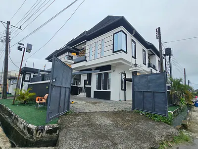 Luxury 4 Bedroom Detached Duplex with Boys Quarters — Lekki, Lagos