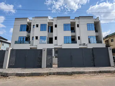 Elegantly Built 4 Bedroom Terrace Duplex with BQ — Maryland, Lagos
