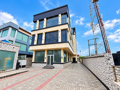 Open-Plan Office Space on 3 Floors — Lakowe, Ibeju Lekki, Lagos