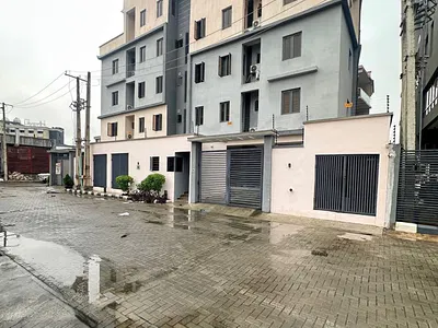 2 Bedroom Apartment with En-Suite Bedrooms — Lekki Phase 1, Lekki, Lagos