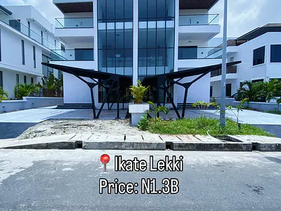 5 Bedroom Detached House — Lekki, Lagos