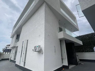 6 Bedroom Detached Duplex — Ikoyi, Lagos