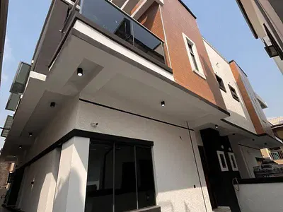Luxury 4 Bedroom Detached Duplex with BQ — Bera Estate, Lekki, Lagos