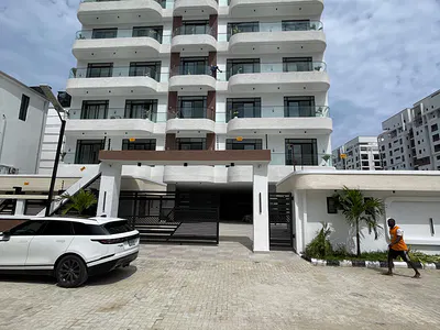 Exquisite 3 Bedroom Apartment with Swimming Pool in Vibrant Location — Lekki Phase 1, Lekki, Lagos