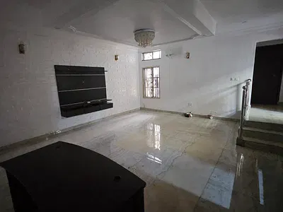 3 Bedrooms Flat Apartment — Magodo Phase 2, Magodo, Lagos