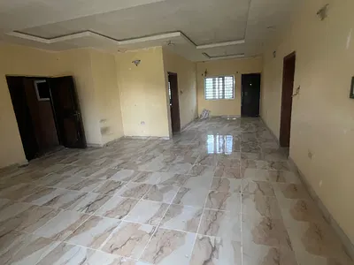 Beautiful Spacious 3 Bedroom Flat Upstairs Just 4 People in Compound — Ajah, Lagos