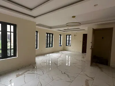 Spacious Well-Maintained 6 Bedroom Maisonette with Boys Quarters — Ikoyi, Lagos