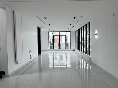 5 Bedroom Detached Duplex & BQ — Lekki, Lagos