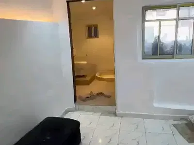 A Relatively New and Standard Miniflat, Groundfloor — Off Ilaje Road, Bariga, Shomolu, Lagos