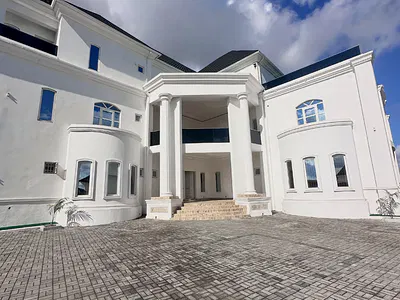17 Bedrooms Fully Detached Duplex — Asokoro District, Abuja