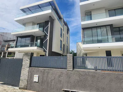 Luxury 5 Bedrooms House — Ikoyi, Lagos