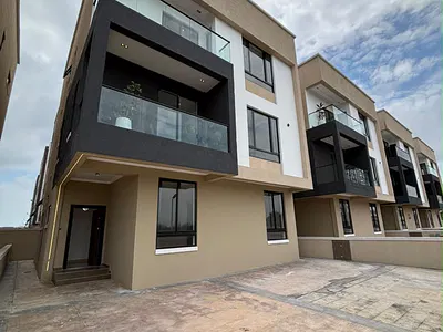 5 Bedroom Fully Detached Duplex — Lekki, Lagos