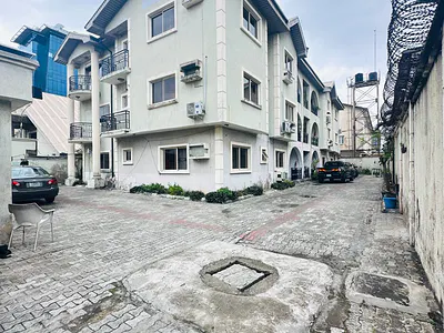 *spacious 3 Bedroom Apartment with BQ* — Lekki, Lagos